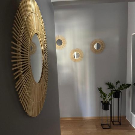 Dawna Mleczarnia Apartamenty Familijny 新鲁达 外观 照片