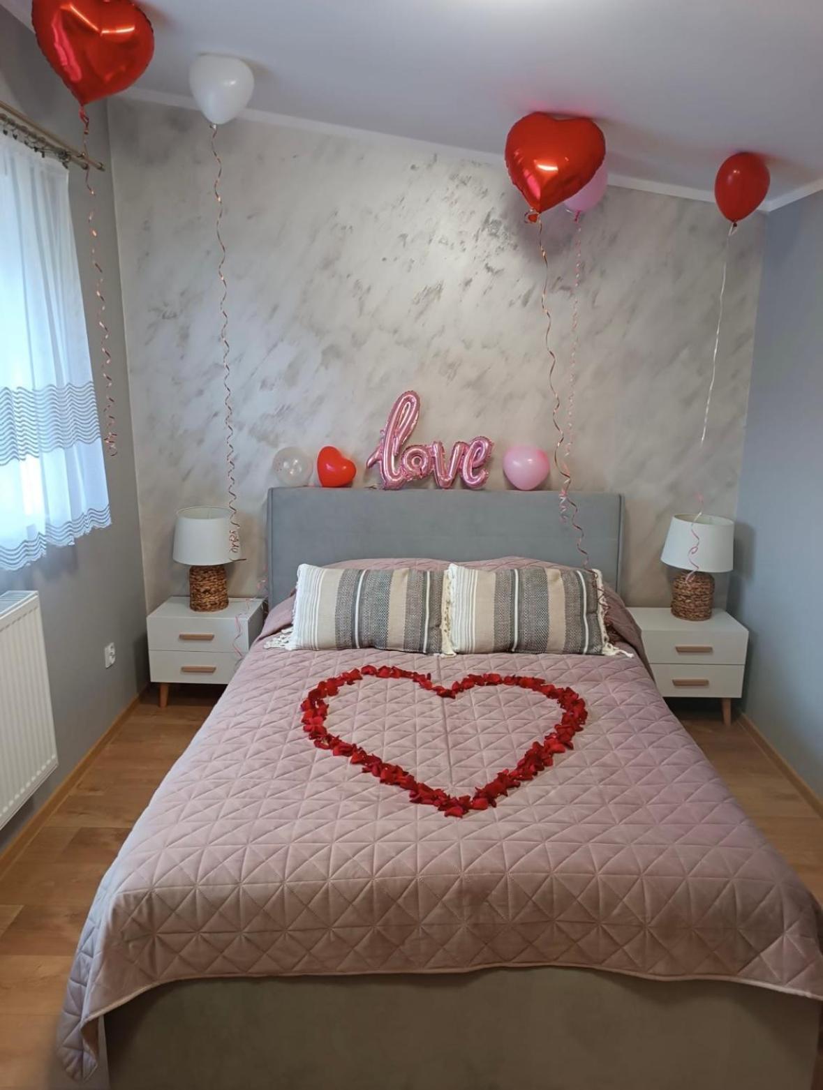 Dawna Mleczarnia Apartamenty Familijny 新鲁达 外观 照片